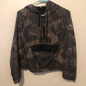 Army crop top Hollister sweater